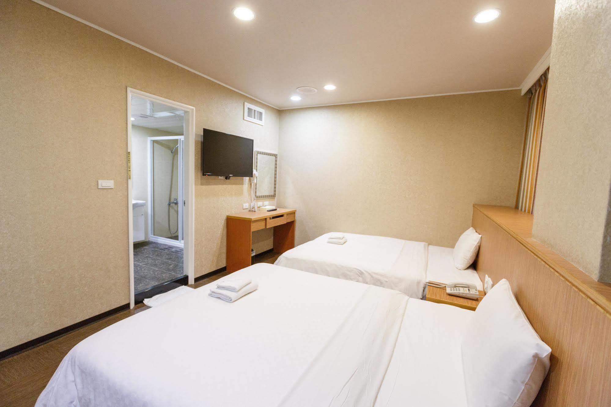 Huahou Hotell Kaohsiung Exteriör bild