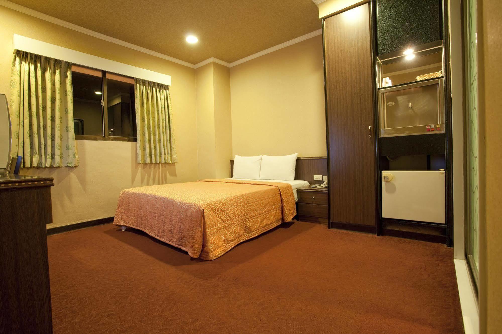Huahou Hotell Kaohsiung Exteriör bild
